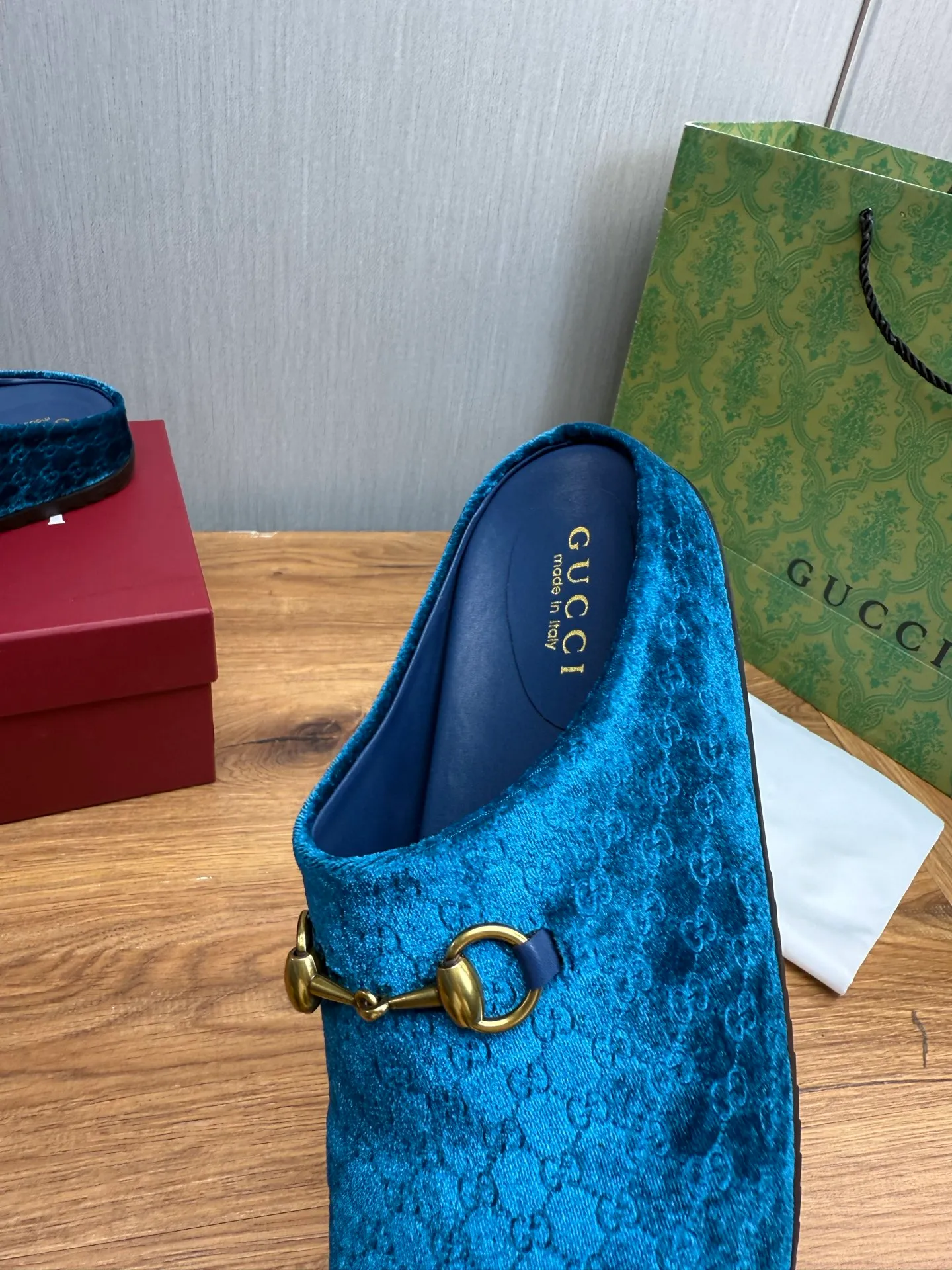 Men's men's shoes💰Pili 420💰Maoli 460💰 ＧＵＣＣＩGucci. Popular couple slippers hot sale🩷💚 🩴Official website one to one production 35-45 size 45 46 🉑️Customized!